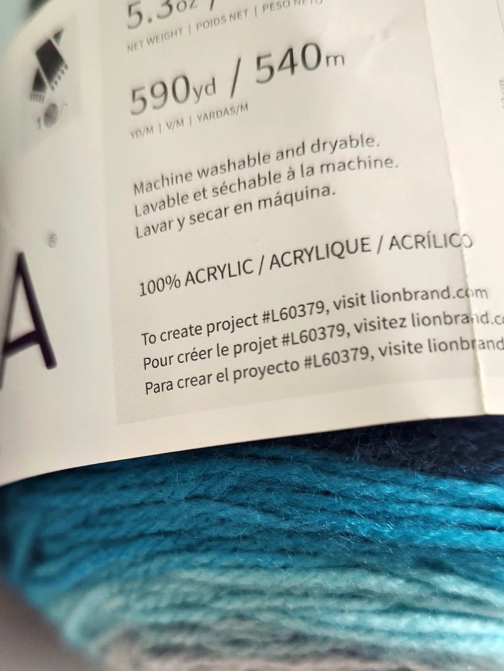 Lion Brand Mandala Yarn 2 Skeins Blue & Gray NWT - Picture 2 of 6